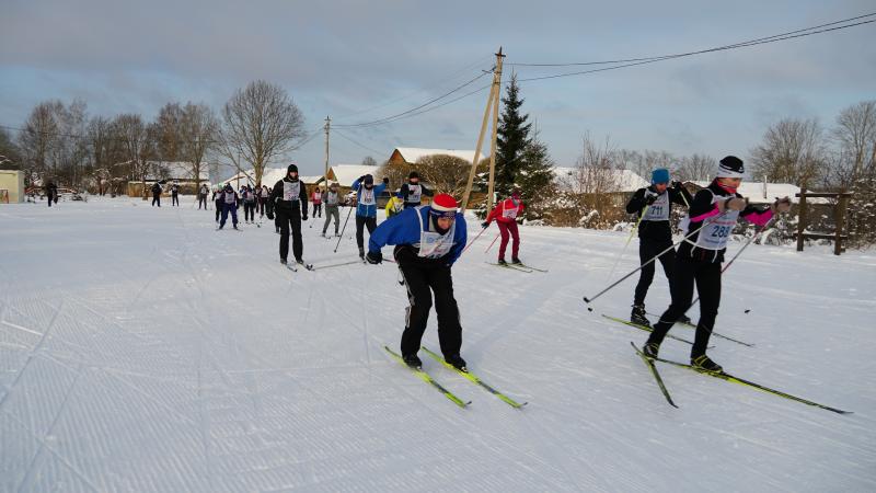 В Управлении Росгвардии по Псковской области прошли соревнования по зимнему служебному двоеборью и лыжным гонкам
