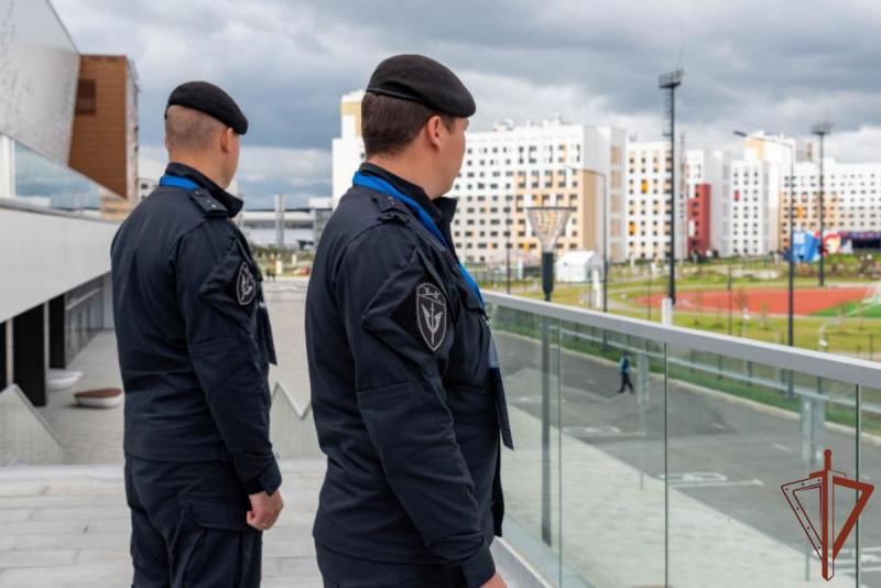 В Екатеринбурге Росгвардия обеспечила правопорядок на футбольном матче Российской Премьер Лиги