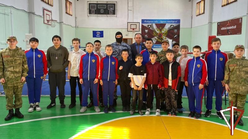 В Югре состоялся турнир по боксу, посвященный памяти военнослужащего войск правопорядка Андрея Зиновьева