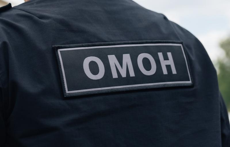 В Челябинске сотрудники Росгвардии обеспечили безопасность матча «LEON» Первенства России по футболу