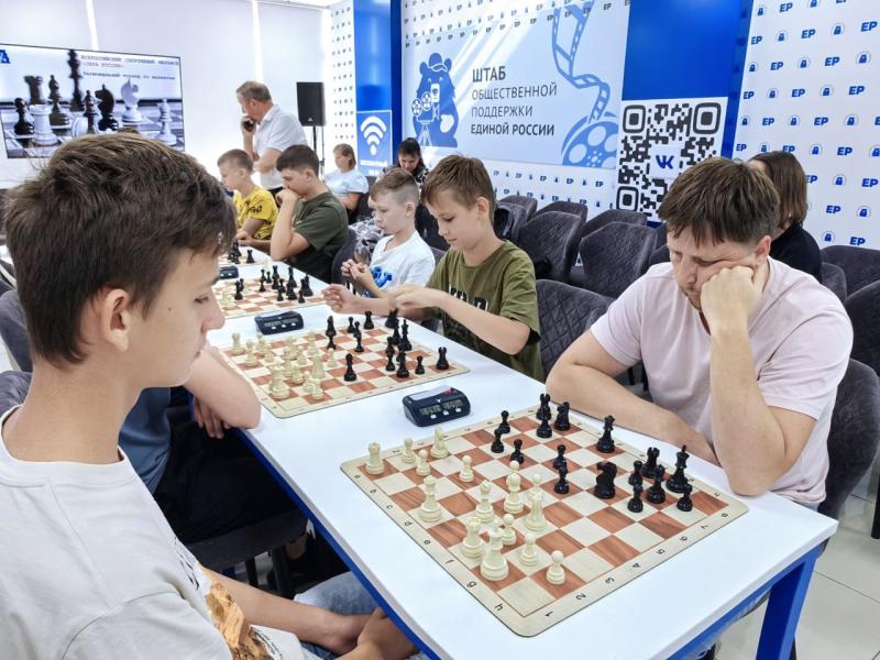 Победителем шахматного турнира «Единой России» в Ярославле стал школьник из Кирова